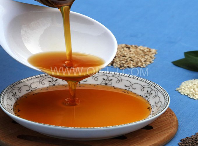 芝麻油提取加工，企鵝糧油機(jī)械生產(chǎn)色香味俱佳的油脂(圖1)